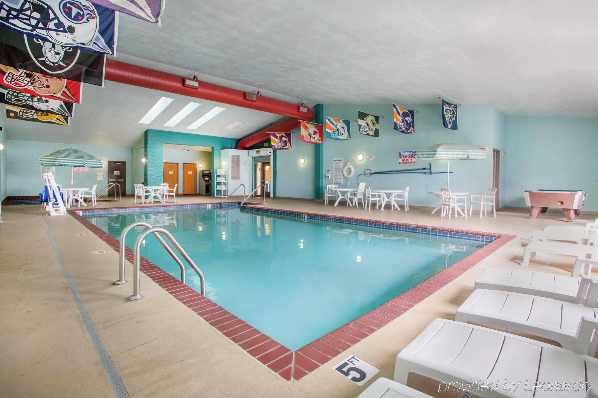 גרין ביי Quality Inn Stadium Area מראה חיצוני תמונה