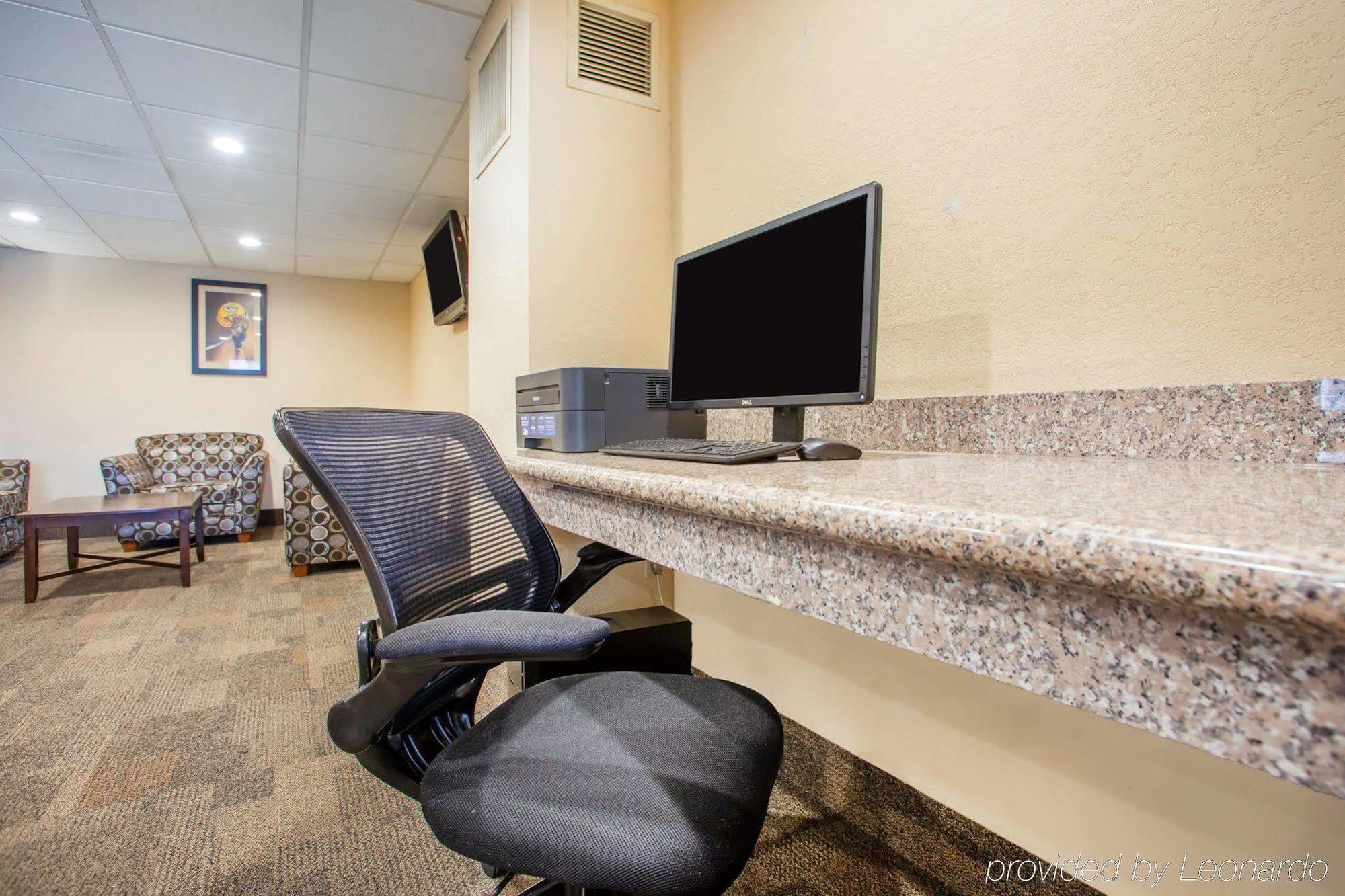 גרין ביי Quality Inn Stadium Area מראה חיצוני תמונה